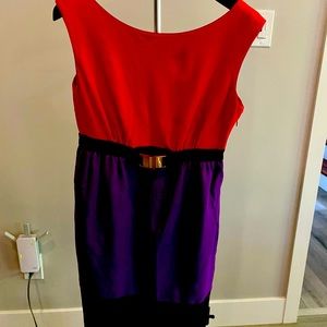 Ladies Milly dress. Super comfy for summer. Looks great with heels or flats.